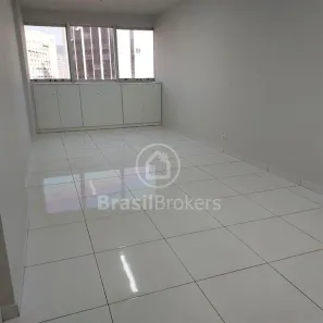 Sala Comercial com 1 Quarto à venda, 27m² no Del Castilho, Rio de Janeiro