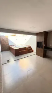Casa com 3 Quartos à venda, 200m² no Jardim Patrícia, Uberlândia