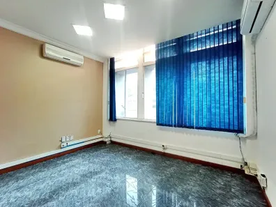 Sala Comercial para alugar, 59m² no Centro Histórico, Porto Alegre