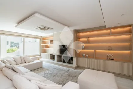 Casa com 4 Quartos à venda, 325m² no Três Figueiras, Porto Alegre