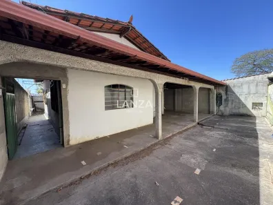 Casa com 3 Quartos à venda, 360m² no Centro, Betim