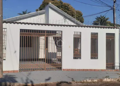 Casa com 2 Quartos à venda, 340m² no Vila Carvalho, Campo Grande