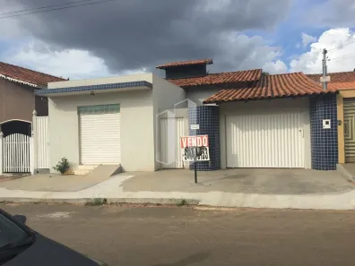 Casa com 2 Quartos à venda, 240m² no Independência, Aparecida de Goiânia