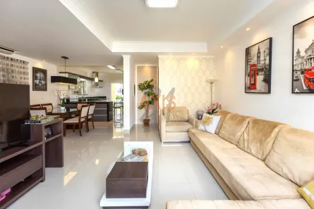 Casa de Condomínio com 4 Quartos à venda, 270m² no Santa Cândida, Curitiba