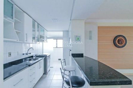 Apartamento com 2 Quartos à venda, 75m² no Partenon, Porto Alegre
