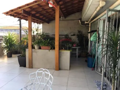 Sobrado com 3 Quartos à venda, 180m² no Parque Peruche, São Paulo