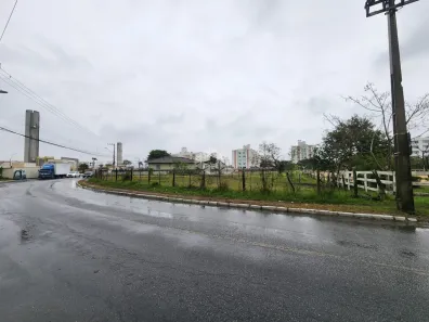 Lote/Terreno à venda, 936m² no Sertão do Maruim, São José