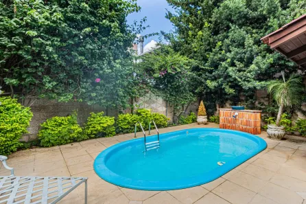 Casa com 5 Quartos à venda, 337m² no Rio Branco, Porto Alegre