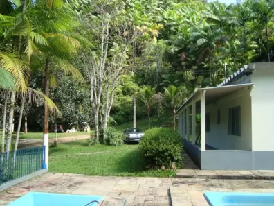 Fazenda/Sítio com 4 Quartos à venda, 10m² no Braço Grande, Miracatu