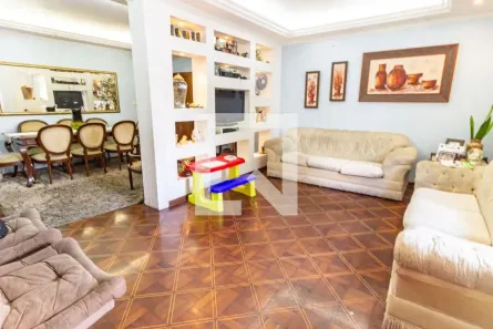 Casa com 3 Quartos à venda, 565m² no Vila Bertioga, São Paulo