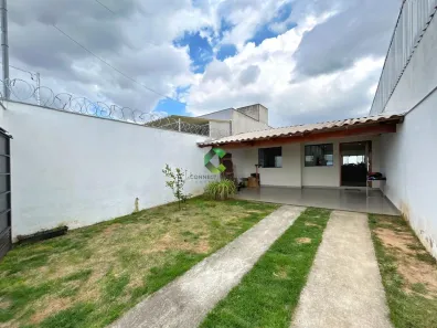 Casa com 3 Quartos à venda, 110m² no Tropical, Contagem