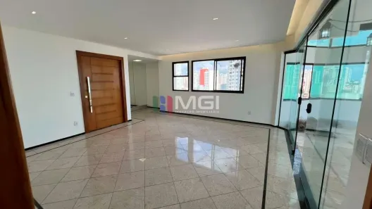 Apartamento com 4 Quartos à venda, 305m² no Nova Suiça, Goiânia