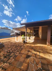 Casa com 4 Quartos à venda, 257m² no Residencial Alice Barbosa, Goiânia
