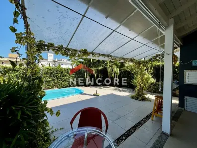Casa com 4 Quartos à venda, 174m² no Cachoeira do Bom Jesus, Florianópolis