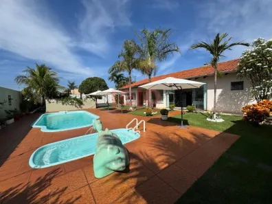 Casa com 4 Quartos à venda, 205m² no Portal das Torres, Maringá