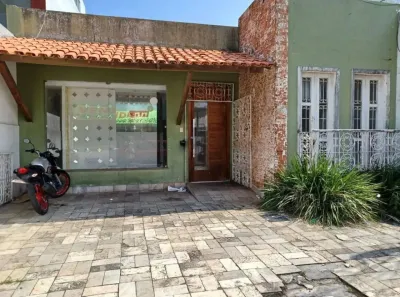 Casa com 3 Quartos à venda, 250m² no Treze de Julho, Aracaju