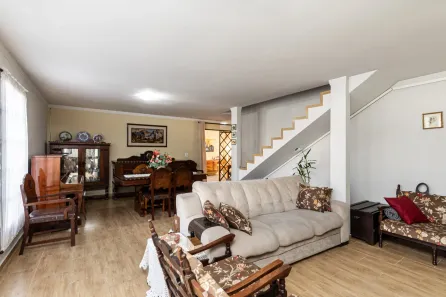 Casa de Condomínio com 4 Quartos à venda, 380m² no Fazendinha, Curitiba