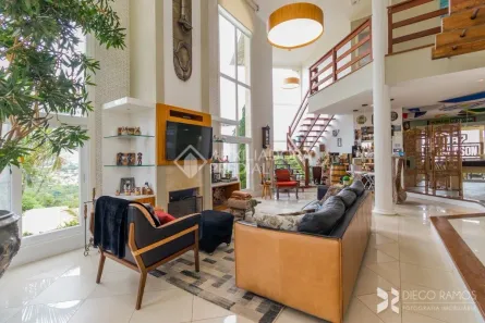 Casa de Condomínio com 3 Quartos à venda, 582m² no Nonoai, Porto Alegre