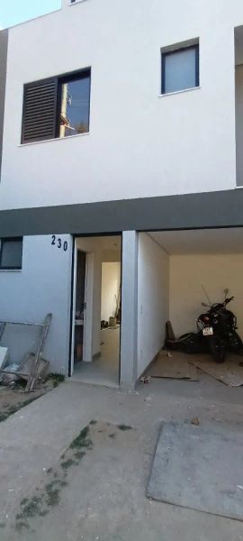 Casa com 3 quartos — Planalto, Belo Horizonte