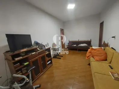 Casa com 2 Quartos à venda, 360m² no Araguaia, Belo Horizonte