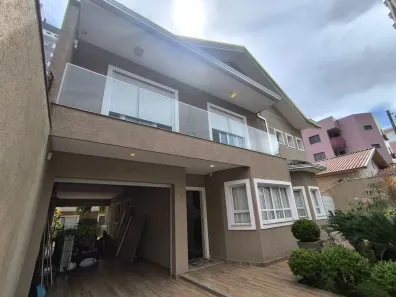 Casa com 3 Quartos à venda, 289m² no Estrela, Ponta Grossa