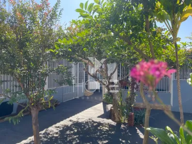 Casa com 3 Quartos à venda, 200m² no Conjunto Habitacional Milton Gavetti, Londrina
