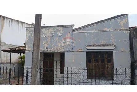 Casa com 4 Quartos à venda, 235m² no Santa Terezinha, Alagoinhas