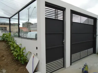 Casa com 2 Quartos para alugar, 56m² no Vila Cecília, Mogi das Cruzes