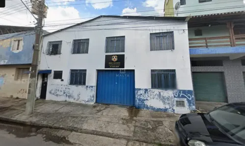 Galpão/Depósito/Armazém com 8 Quartos para alugar, 380m² no Industrial, Contagem