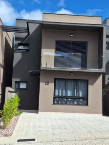 Sobrado com 3 Quartos à venda, 141m² no Chácaras Silvania, Valinhos