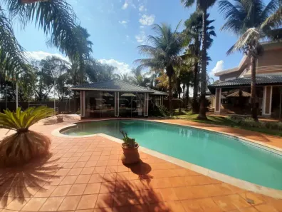 Casa de Condomínio com 4 Quartos para alugar, 647m² no , Jardinópolis