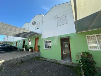 Casa de Condomínio com 3 Quartos à venda, 60m² no Estacao Portão, Portão
