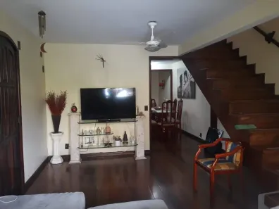 Casa com 6 Quartos à venda, 240m² no Portuguesa, Rio de Janeiro