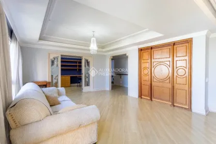 Apartamento com 3 Quartos para alugar, 224m² no Mont Serrat, Porto Alegre