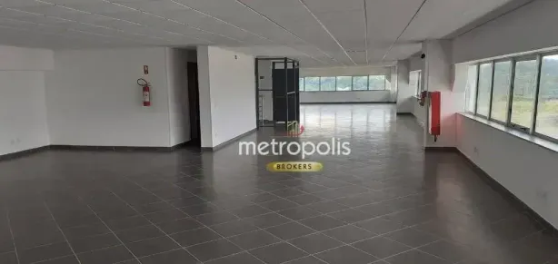 Sala Comercial para alugar, 331m² no Distrito Industrial Alfredo Relo, Itatiba
