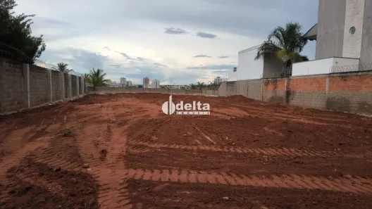 Lote/Terreno à venda, 500m² no Cidade Jardim, Uberlândia