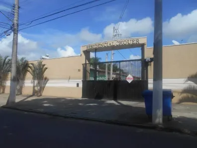 Casa com 2 Quartos para alugar, 68m² no Vila Olívia, Potim