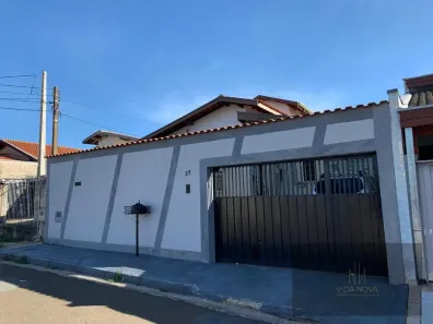 Casa com 4 Quartos à venda, 250m² no Jardim García, Campinas