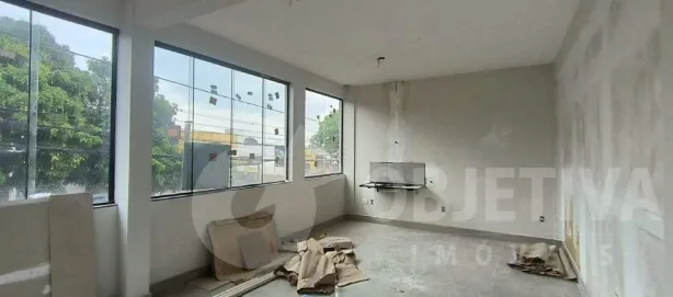 Ponto Comercial para alugar, 34m² no Jardim Europa, Uberlândia