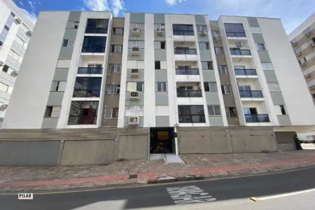 Apartamento com 3 Quartos para alugar, 82m² no Centro, Criciúma