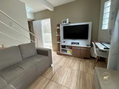 Sobrado com 2 Quartos à venda, 77m² no Jardim dos Reis, Franco da Rocha