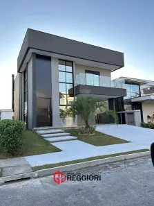 Casa de Condomínio com 4 Quartos à venda, 270m² no Santa Regina, Camboriú
