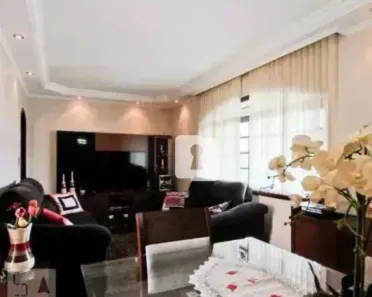 Sobrado com 3 Quartos à venda, 250m² no Vila Iório, São Paulo