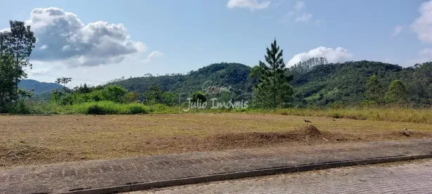 Lote/Terreno à venda, 302m² no Lageado Baixo, Guabiruba