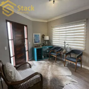 Sobrado com 3 Quartos à venda, 200m² no Parque das Laranjeiras, Itatiba