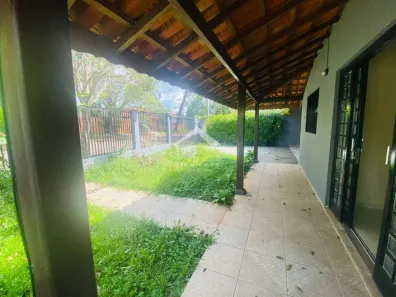 Casa com 3 Quartos para alugar, 142m² no Jardim dos Pinheiros, Atibaia