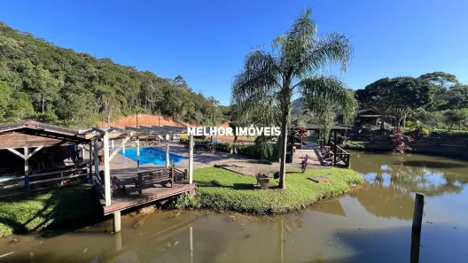 Fazenda/Sítio com 8 Quartos à venda, 14000m² no Centro, Camboriú