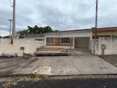 Casa com 2 Quartos para alugar, 118m² no Jardim Imperador, Araraquara