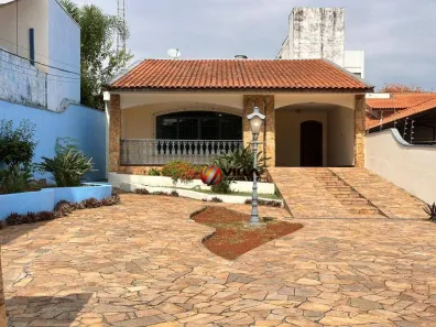 Casa com 4 Quartos para alugar, 180m² no Centro, Americana