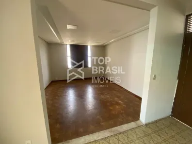 Casa com 5 Quartos à venda, 238m² no Lagoa Nova, Natal